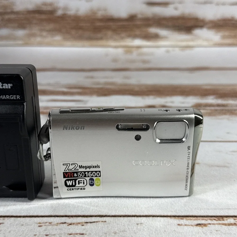 Nikon Coolpix S50 Digital Camera For Parts Not Working Lens Error Dead Pixels